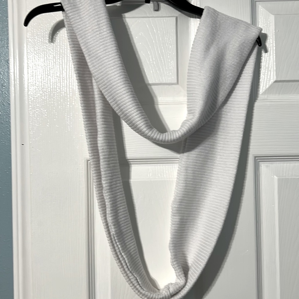 White Infinity scarf